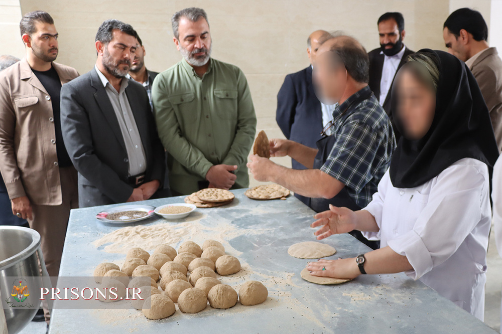 بازدید سرزده اعضای هیئت مدیره انجمن حمایت از زندانیان شهرستان زاهدان از محل اشتغال زندانیان