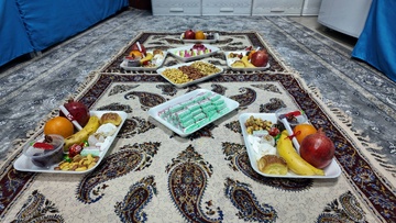 سفره آرایی شب چله در زندان‌های استان تهران