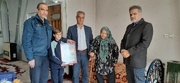 دیدار و تکریم مسئولین زندان شهرستان لنجان از خانواده شهید منوچهر بیات