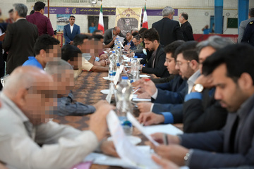 آزادی 5 زندانیان در میز خدمت قضایی دادستان مرکز استان یزد