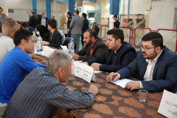 آزادی 5 زندانیان در میز خدمت قضایی دادستان مرکز استان یزد