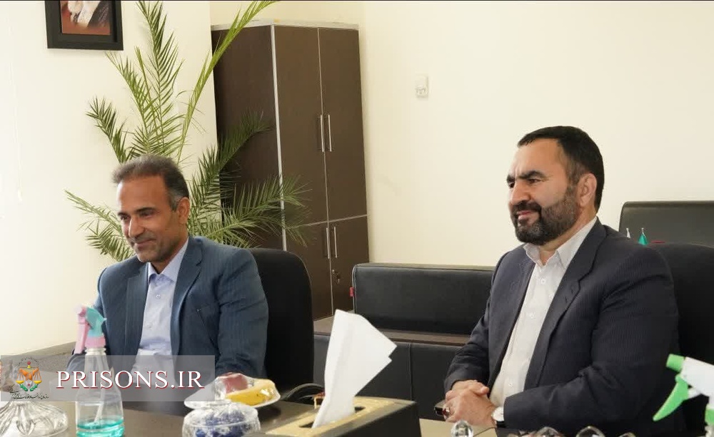 حضور مدیرکل زندانهای کرمانشاه در مجتمع پتروشیمی بیستون استان حضور مدیرکل زندانهای کرمانشاه در مجتمع پتروشیمی بیستون استان