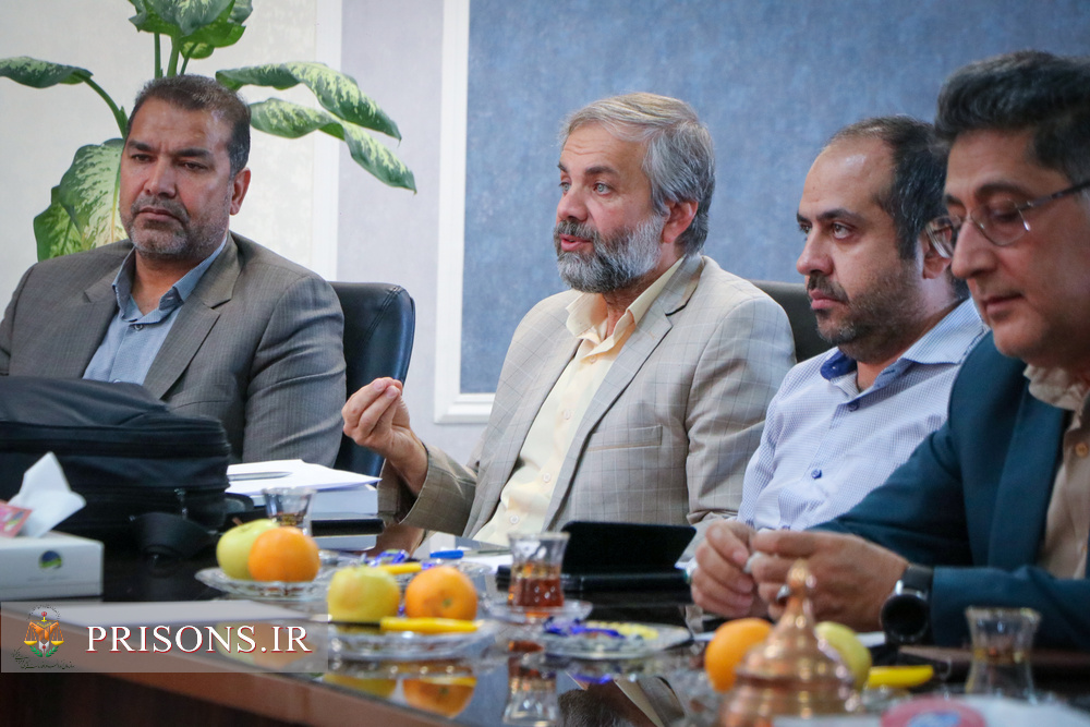 تقویت پیوند علم و اجرا در مدیریت زندان‌ها / استقبال مدیرکل زندان‌های کرمان از همکاری‌های پژوهشی با دانشگاه‌ها
