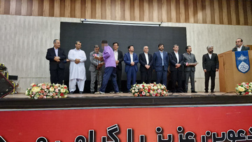 ۲۰ زندانی جرایم مالی  باحضور وزیر دادگستری از زندان‌های استان بوشهر آزاد شدند