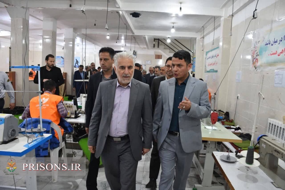 فیلم| پیگیری انتقال زندان‌های سبزوار و نیشابور در سفر رئیس سازمان زندان‌ها به استان خراسان رضوی
