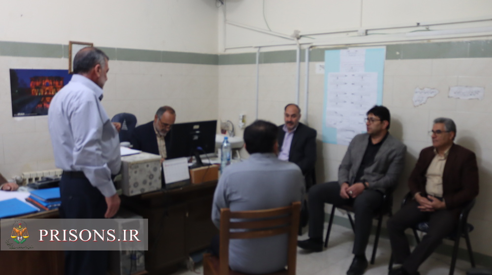 رسیدگی به وضعیت محکومان مالی و بررسی برنامه‌های طرح اجتماع درمان مدار