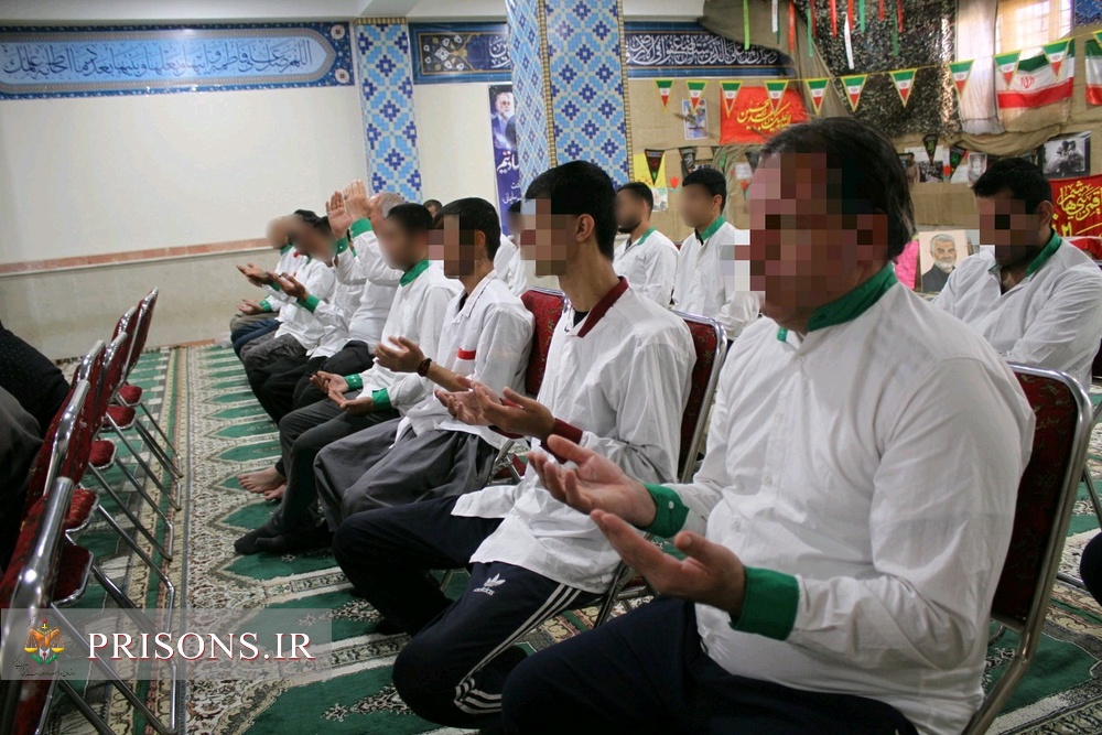 خیرین ایلامی 22 زندانی را از زندان آزاد کردند
