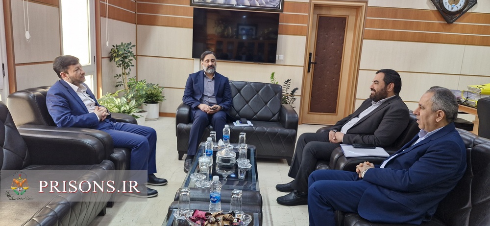 دیدار مدیرکل دفتر ساماندهی مراکز نیمه آزادی و نظارت الکترونیکی سازمان زندانها با رئیسکل دادگستری بوشهر دیدار مدیرکل دفتر ساماندهی مراکز نیمه آزادی و نظارت الکترونیکی سازمان زندانها با رئیسکل دادگستری بوشهر