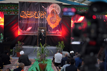 آزادی 9 زندانی در محفل انس با قرآن کریم زندان مرکزی یزد با حضور حجت‌الاسلام والمسلمین دکتر رفیعی