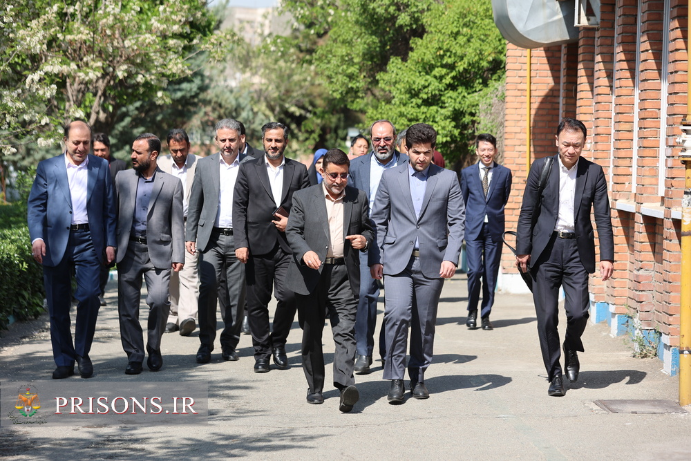 بازدید هیأت ژاپنی از کانون اصلاح و تربیت تهران بازدید هیأت ژاپنی از کانون اصلاح و تربیت تهران