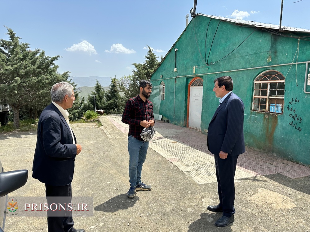 بازدید مدیرکل زندان‌های استان کردستان از مجتمع اشتغال زندانیان در سرخ‌دزج و کارگاه تولید ام دی اف