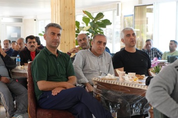 همایش پیاده روی