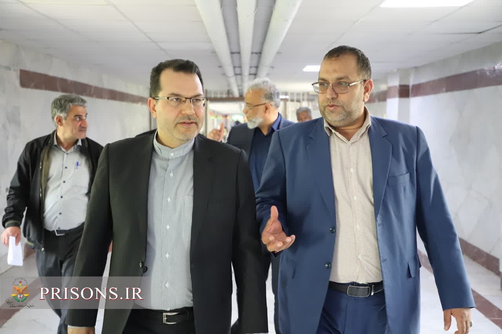 مدیرکل زندانهای خراسان رضوی از زندان مرکزی مشهد بازدید کرد مدیرکل زندانهای خراسان رضوی از زندان مرکزی مشهد بازدید کرد