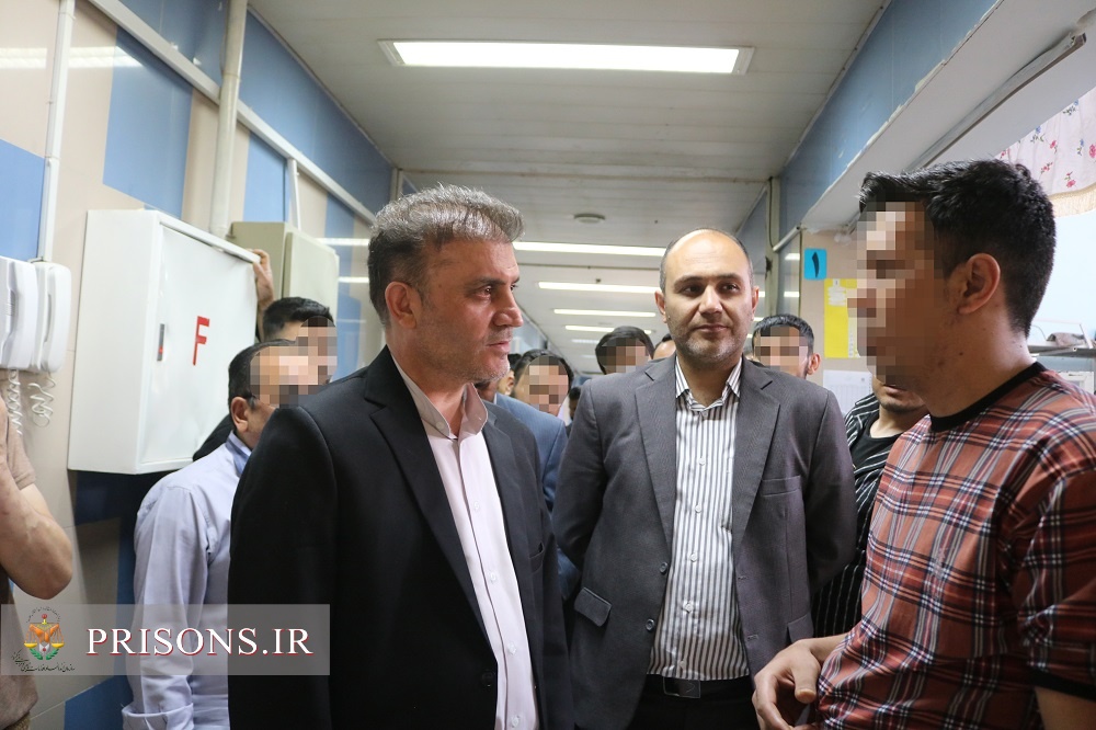 حضور میدانی مدیرکل زندانهای خراسان شمالی در زندان مرکزی و بازدید از زندان زنان در آستانه ولادت حضرت معصومه(س) حضور میدانی مدیرکل زندانهای خراسان شمالی در زندان مرکزی و بازدید از زندان زنان در آستانه ولادت حضرت معصومه(س)