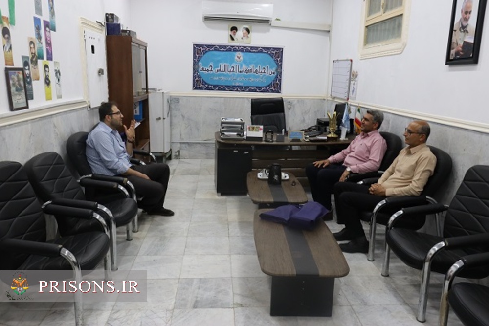 نشست تعامل و همکاری ادارهکل کتابخانههای عمومی استان بوشهر با زندان دشتستان نشست تعامل و همکاری ادارهکل کتابخانههای عمومی استان بوشهر با زندان دشتستان