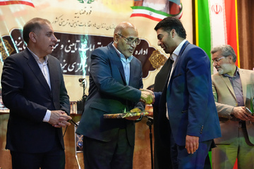 آیین بزرگداشت روز معلم در زندان‌ مرکزی یزد