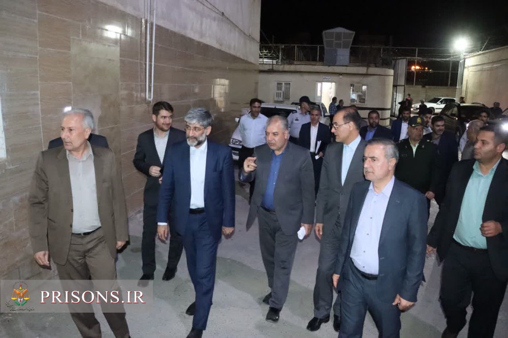 پایش قضایی شبانه مددجویان زندان مهاباد رئیس کل دادگستری آذربایجان غربی پایش قضایی شبانه مددجویان زندان مهاباد رئیس کل دادگستری آذربایجان غربی