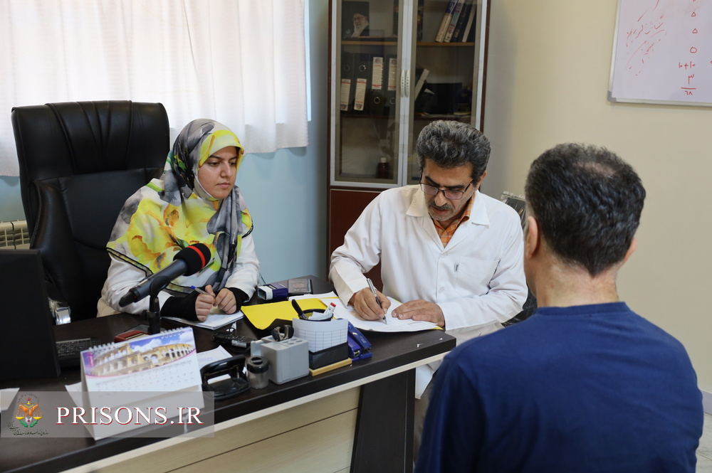 حضور پزشکان جهادگر در مجتمع ندامتگاهی تهران بزرگ حضور پزشکان جهادگر در مجتمع ندامتگاهی تهران بزرگ