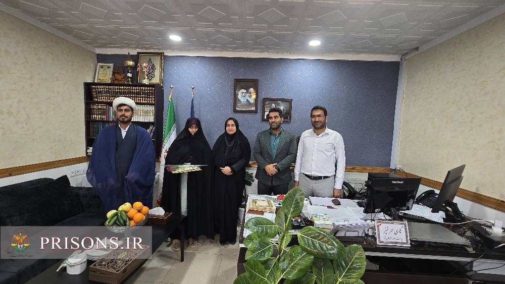 تجلیل از فرزندان دختر کارکنان و زندانیان زندان شهرستان نور 