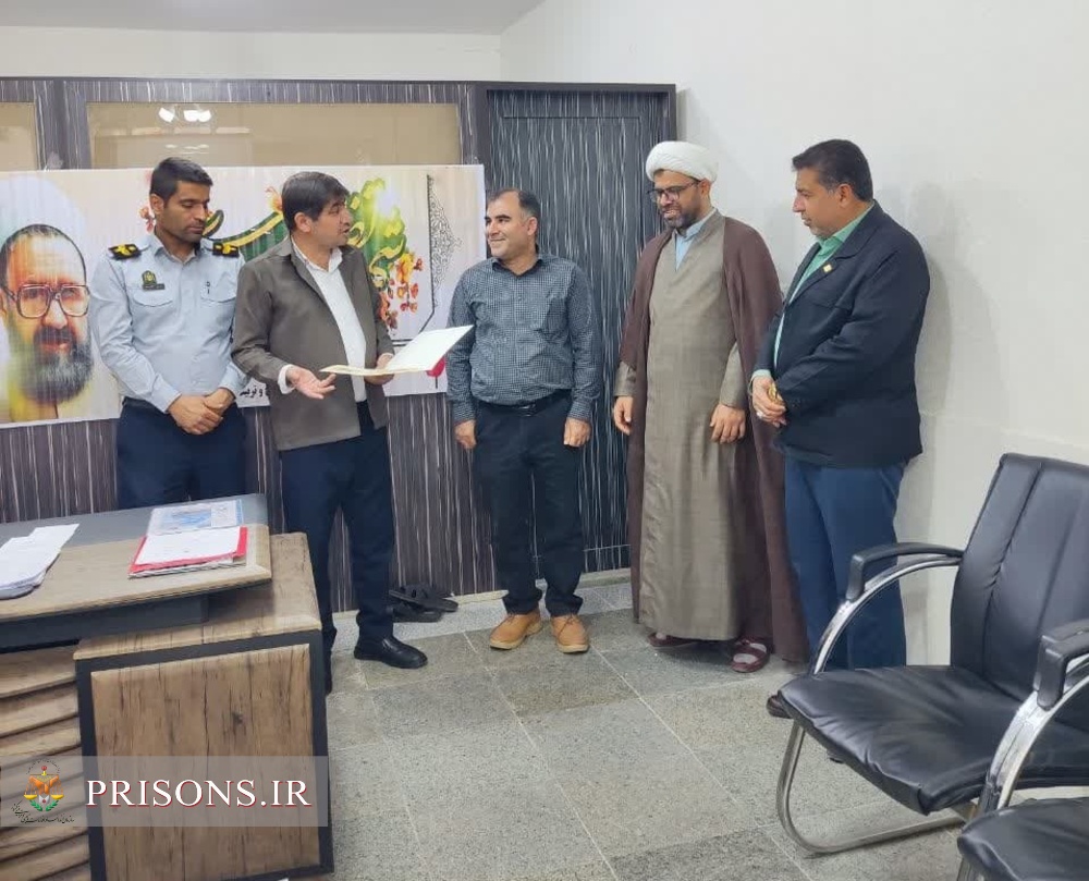 تقدیر از مربیان فنی حرفه ای همزمان با فرا رسیدن روز معلم