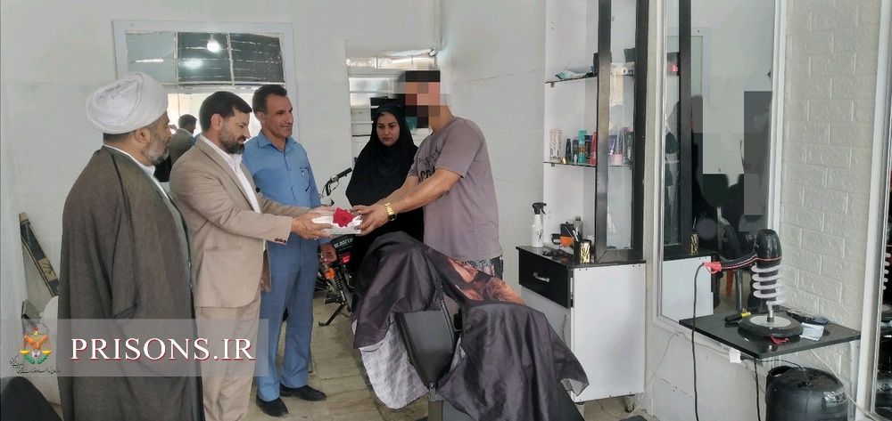 هدیه انجمن حمایت دره‌شهر به زندانیان کارگر