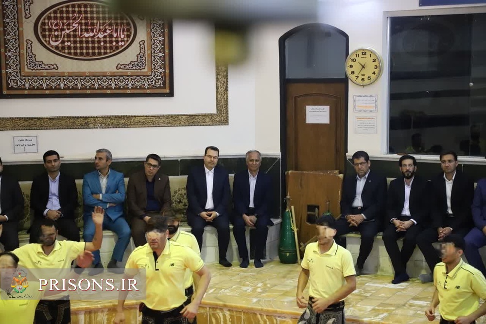بازدید رئیس دانشگاه فردوسی از زندان مرکزی مشهد