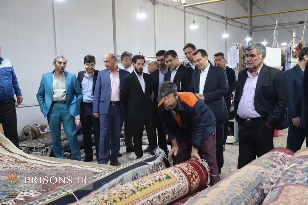 بازدید رئیس دانشگاه فردوسی از زندان مرکزی مشهد
