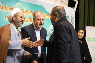 تجلیل از فعالین نماز زندانهای استان آذربایجان غربی