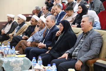 تجلیل از فعالین نماز زندانهای استان آذربایجان غربی