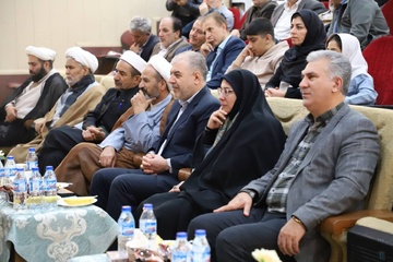 تجلیل از فعالین نماز زندانهای استان آذربایجان غربی