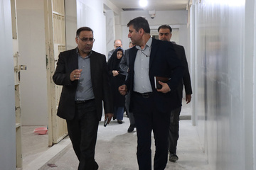 بازدید مدیرکل بهداشت و درمان سازمان زندان‌ها از ندامتگاه مرکزی کرج