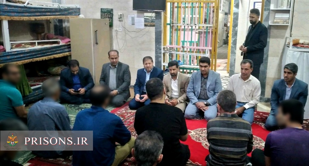 رییس‌کل دادگستری ایلام با زندانیان دیدار کرد