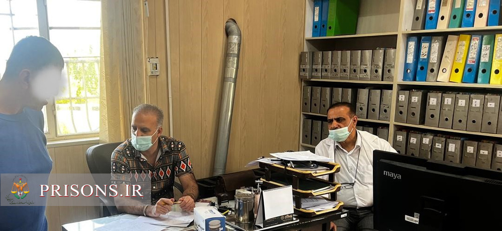 پزشک فوق تخصص بهصورت جهادی زندانیان لاهیجان را ویزیت کرد پزشک فوق تخصص بهصورت جهادی زندانیان لاهیجان را ویزیت کرد