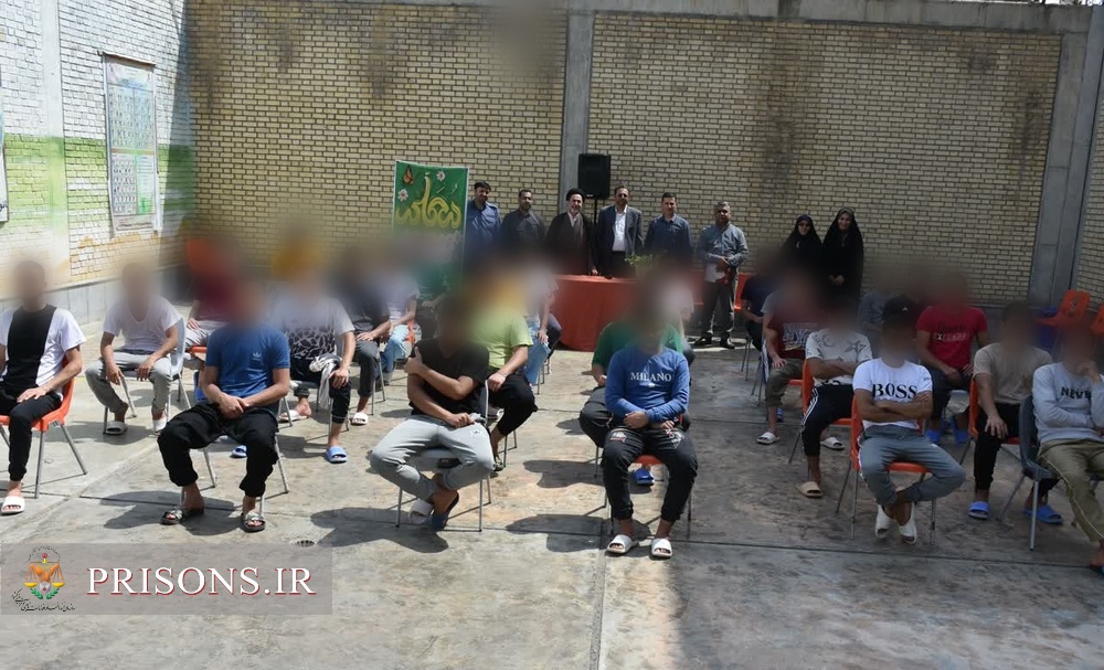 گرامیداشت روز معلم با تجلیل از تلاشگران عرصه اصلاح و تربیت در گلستان