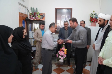 آیین تجلیل از رئیس نهضت سوادآموزی و معلمان آموزشیار شهرستان کامیاران