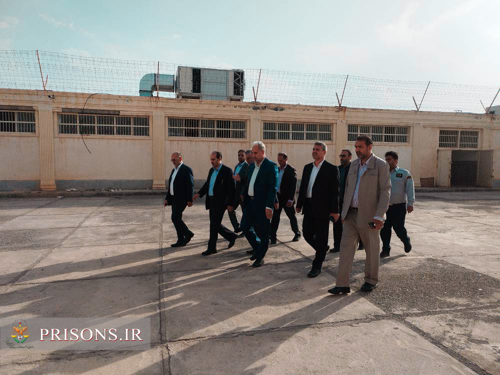 بازدید معاون دادستانی کل کشور از زندان مرکزی کرمان و اردوگاه حرفهآموزی و کاردرمانی کبوترخان بازدید معاون دادستانی کل کشور از زندان مرکزی کرمان و اردوگاه حرفهآموزی و کاردرمانی کبوترخان