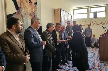  توزیع ۱۲۰ بسته معیشتی بین خانواده زندانیان نیازمند اسلام‌آباد غرب  