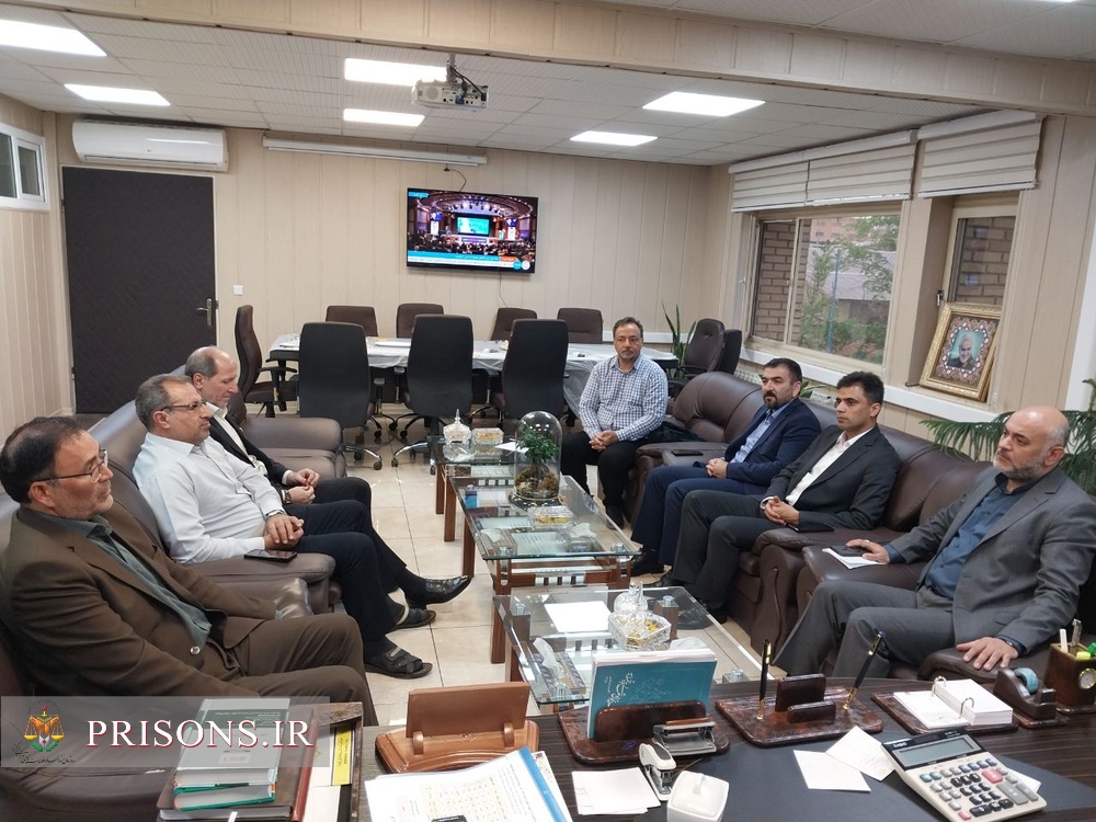 دیدار مدیرکل زندانهای آذربایجان شرقی با سرپرست بانک قرضالحسنه مهر ایران برای توسعه تسهیلات مالی دیدار مدیرکل زندانهای آذربایجان شرقی با سرپرست بانک قرضالحسنه مهر ایران برای توسعه تسهیلات مالی