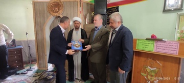 اهدای ۲۵۰ میلیون ریال کارکنان اردوگاه کاردرمانی برای بازسازی عتبات عالیات 