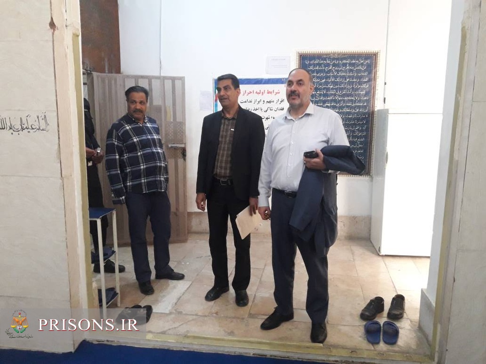 بازدید سرزده مدیرکل زندانهای استان مرکزی از زندان دلیجان بازدید سرزده مدیرکل زندانهای استان مرکزی از زندان دلیجان