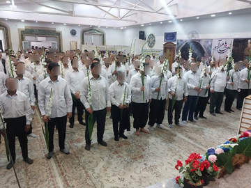 پرچم متبرک ضریح منور و نورانی امام رضا(ع) در زندان تبریز
