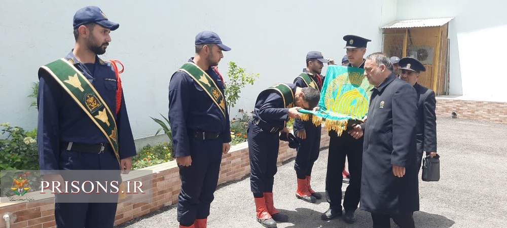 استقبال از پرچم سبز رضوی در زندان گچساران