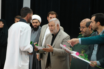 آزادی زندانی کرمان
