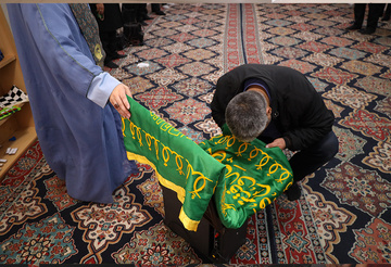 پرچم امام رضا شهرکرد