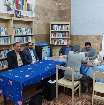 دیدار رئیس دادگستری، دادستان و قضات حوزه قضایی  شهرستان محلات با زندانیان در میز خدمت زندان