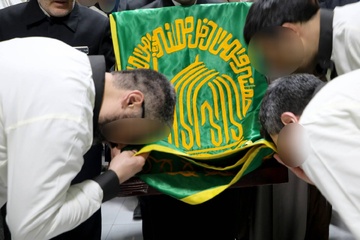 زندان ارومیه - مراسم پرجم گردانی حضرت امام رضا(ع)