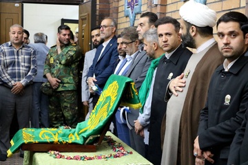 زندان ارومیه - مراسم پرجم گردانی حضرت امام رضا(ع)