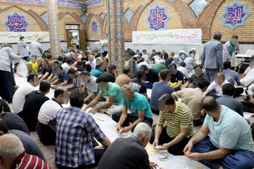 زندان ارومیه - مراسم پرجم گردانی حضرت امام رضا(ع)