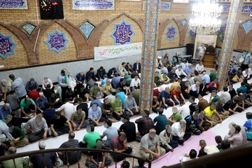 زندان ارومیه - مراسم پرجم گردانی حضرت امام رضا(ع)