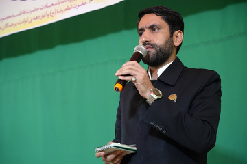آزادی 8 زندانی یزدی به برکت حضور پرچم رضوی
